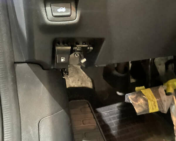 Синий Мазда 6, объемом двигателя 2.49 л и пробегом 176 тыс. км за 11100 $, фото 20 на Automoto.ua