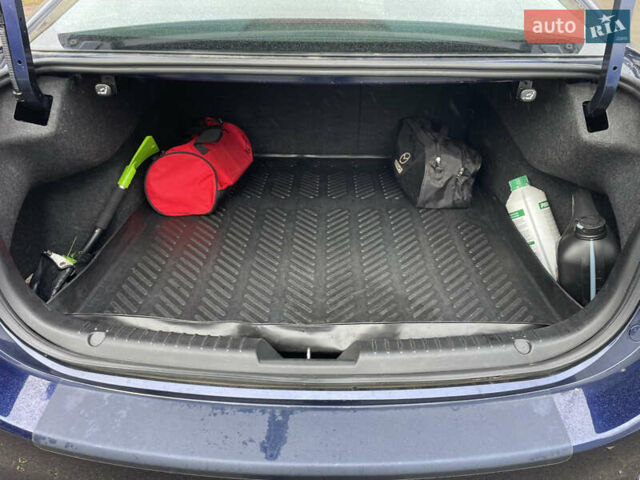 Синий Мазда 6, объемом двигателя 2 л и пробегом 220 тыс. км за 11100 $, фото 16 на Automoto.ua