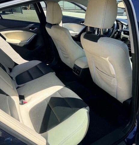 Синий Мазда 6, объемом двигателя 2.2 л и пробегом 250 тыс. км за 11982 $, фото 1 на Automoto.ua