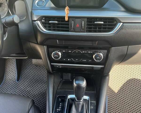 Синий Мазда 6, объемом двигателя 2.49 л и пробегом 227 тыс. км за 15000 $, фото 9 на Automoto.ua