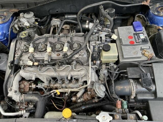 Синий Мазда 6, объемом двигателя 2 л и пробегом 285 тыс. км за 2950 $, фото 11 на Automoto.ua