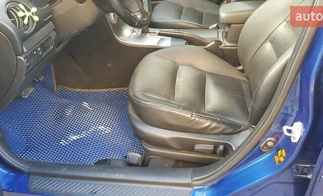 Синий Мазда 6, объемом двигателя 2 л и пробегом 285 тыс. км за 4300 $, фото 6 на Automoto.ua