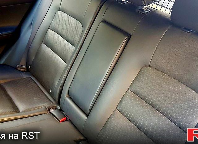 Синий Мазда 6, объемом двигателя 2 л и пробегом 274 тыс. км за 4400 $, фото 5 на Automoto.ua