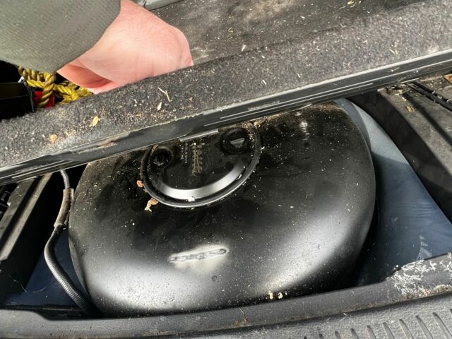 Синий Мазда 6, объемом двигателя 2.3 л и пробегом 233 тыс. км за 2500 $, фото 10 на Automoto.ua