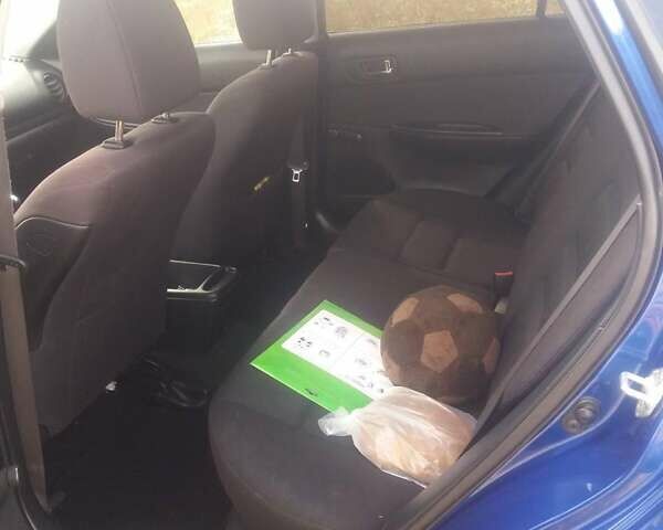 Синий Мазда 6, объемом двигателя 1.8 л и пробегом 226 тыс. км за 4400 $, фото 3 на Automoto.ua