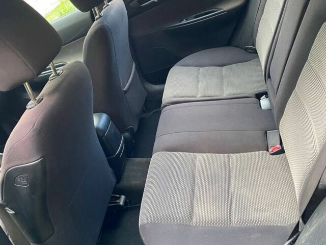 Синий Мазда 6, объемом двигателя 2 л и пробегом 230 тыс. км за 2360 $, фото 5 на Automoto.ua