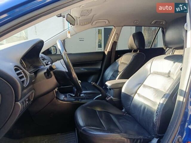 Синій Мазда 6, об'ємом двигуна 2 л та пробігом 268 тис. км за 4500 $, фото 9 на Automoto.ua