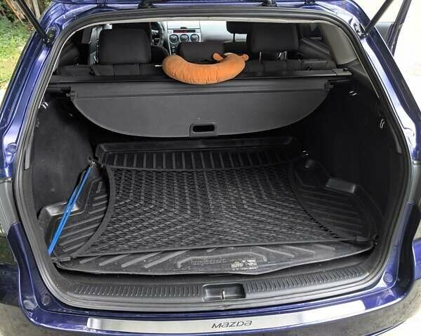 Синій Мазда 6, об'ємом двигуна 1.8 л та пробігом 216 тис. км за 5500 $, фото 11 на Automoto.ua