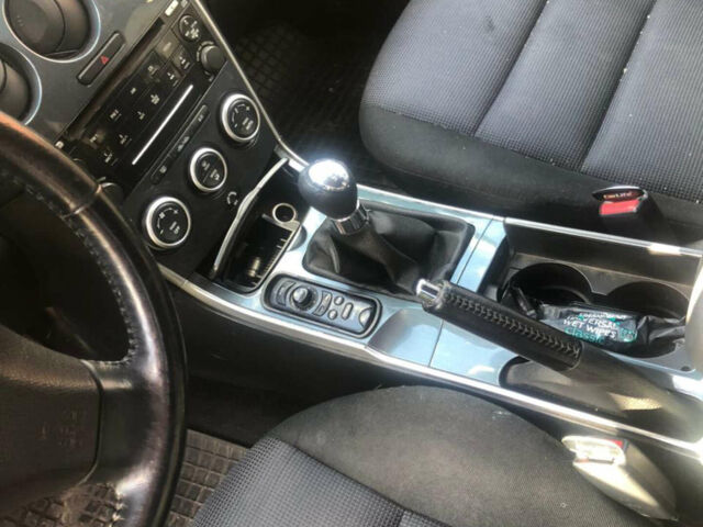 Синий Мазда 6, объемом двигателя 2 л и пробегом 258 тыс. км за 2300 $, фото 4 на Automoto.ua