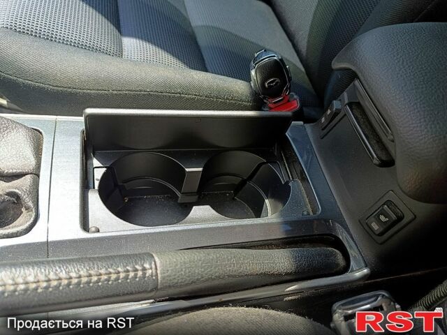 Синий Мазда 6, объемом двигателя 2 л и пробегом 203 тыс. км за 4000 $, фото 4 на Automoto.ua