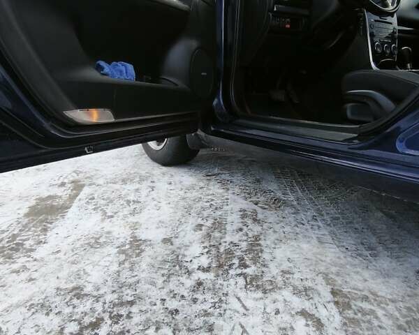 Синій Мазда 6, об'ємом двигуна 2 л та пробігом 216 тис. км за 6700 $, фото 15 на Automoto.ua