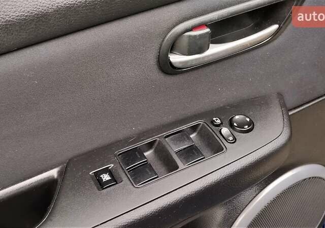 Синій Мазда 6, об'ємом двигуна 1.8 л та пробігом 211 тис. км за 6800 $, фото 9 на Automoto.ua