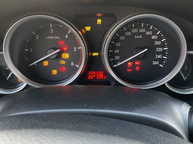 Синій Мазда 6, об'ємом двигуна 2 л та пробігом 235 тис. км за 7500 $, фото 9 на Automoto.ua