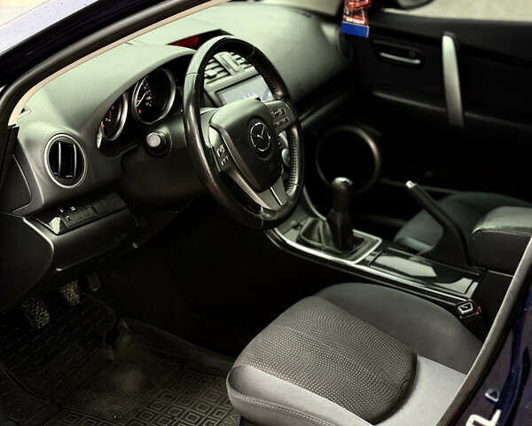 Синій Мазда 6, об'ємом двигуна 2 л та пробігом 255 тис. км за 6999 $, фото 9 на Automoto.ua