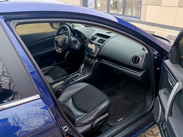 Синій Мазда 6, об'ємом двигуна 2 л та пробігом 328 тис. км за 5500 $, фото 2 на Automoto.ua