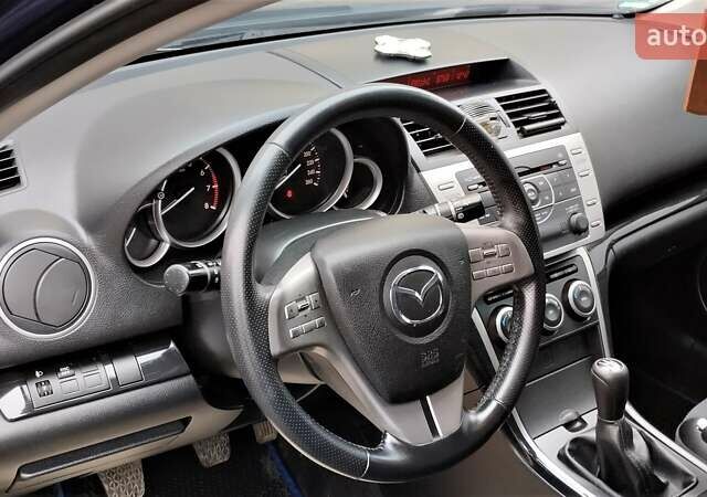 Синій Мазда 6, об'ємом двигуна 1.8 л та пробігом 211 тис. км за 6800 $, фото 12 на Automoto.ua