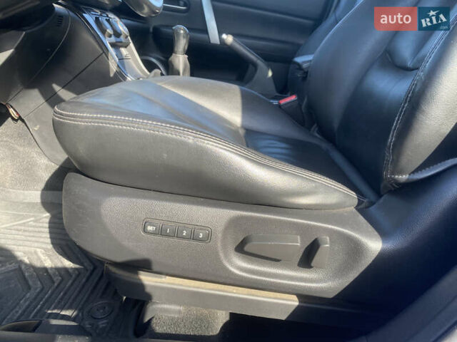 Синій Мазда 6, об'ємом двигуна 2 л та пробігом 216 тис. км за 6200 $, фото 60 на Automoto.ua