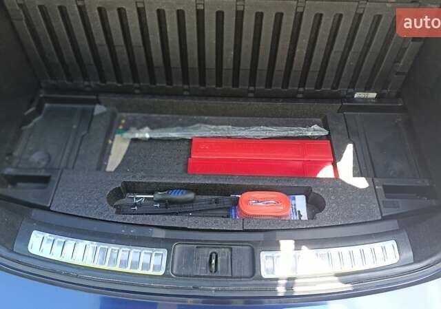 Синий Мазда 6, объемом двигателя 2 л и пробегом 151 тыс. км за 8000 $, фото 11 на Automoto.ua