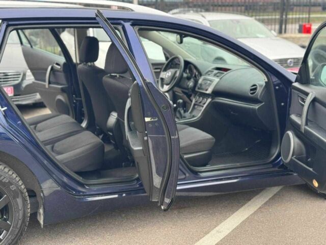 Синий Мазда 6, объемом двигателя 2 л и пробегом 185 тыс. км за 9000 $, фото 16 на Automoto.ua