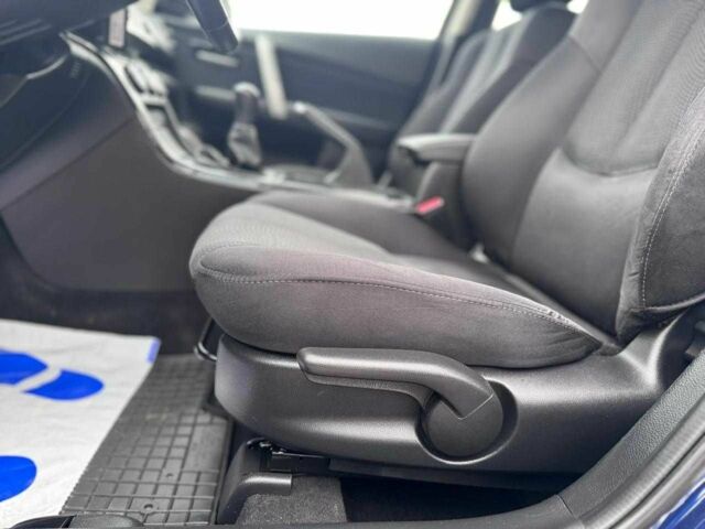 Синий Мазда 6, объемом двигателя 2 л и пробегом 185 тыс. км за 9000 $, фото 22 на Automoto.ua