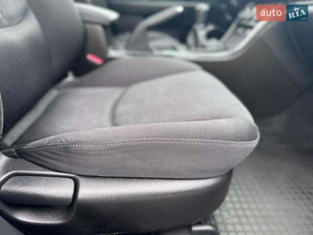 Синий Мазда 6, объемом двигателя 0 л и пробегом 185 тыс. км за 9000 $, фото 26 на Automoto.ua