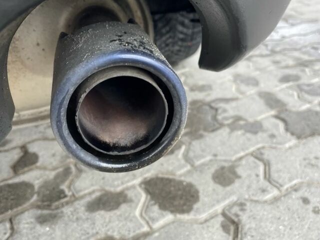 Синій Мазда 6, об'ємом двигуна 2 л та пробігом 330 тис. км за 3200 $, фото 18 на Automoto.ua
