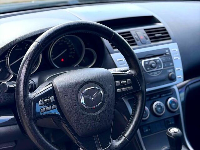 Синій Мазда 6, об'ємом двигуна 2 л та пробігом 245 тис. км за 7750 $, фото 9 на Automoto.ua