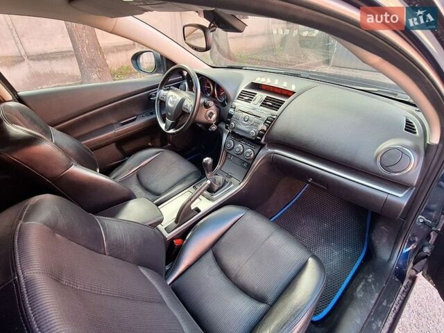 Синий Мазда 6, объемом двигателя 2.2 л и пробегом 324 тыс. км за 4000 $, фото 9 на Automoto.ua