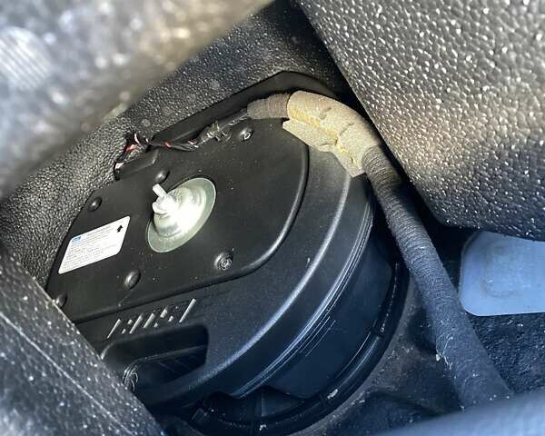 Синій Мазда 6, об'ємом двигуна 2.18 л та пробігом 247 тис. км за 9500 $, фото 29 на Automoto.ua