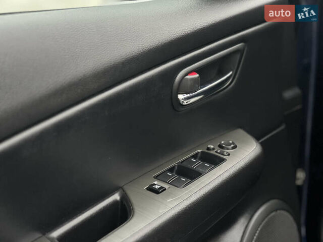 Синій Мазда 6, об'ємом двигуна 2.2 л та пробігом 271 тис. км за 5800 $, фото 16 на Automoto.ua