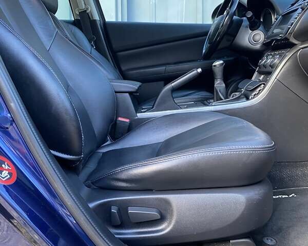 Синій Мазда 6, об'ємом двигуна 2.18 л та пробігом 247 тис. км за 9500 $, фото 17 на Automoto.ua