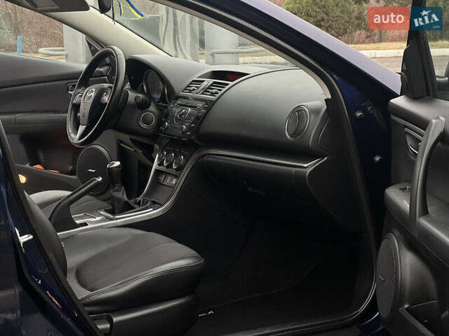 Синій Мазда 6, об'ємом двигуна 2.2 л та пробігом 271 тис. км за 5800 $, фото 21 на Automoto.ua