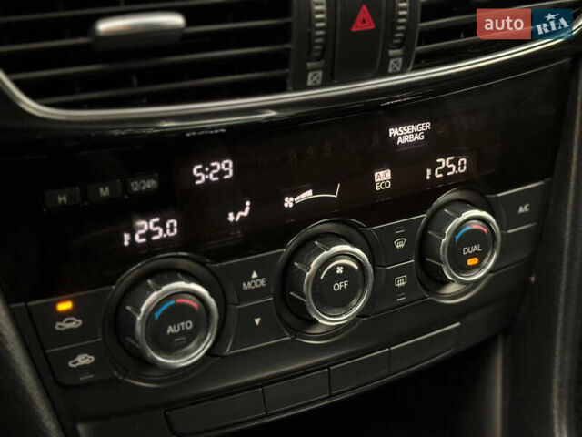 Синій Мазда 6, об'ємом двигуна 2.19 л та пробігом 249 тис. км за 11200 $, фото 16 на Automoto.ua