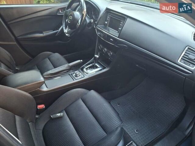 Синий Мазда 6, объемом двигателя 2.2 л и пробегом 220 тыс. км за 10500 $, фото 4 на Automoto.ua