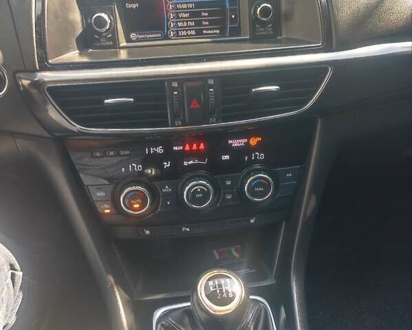 Синий Мазда 6, объемом двигателя 2.2 л и пробегом 232 тыс. км за 10300 $, фото 13 на Automoto.ua