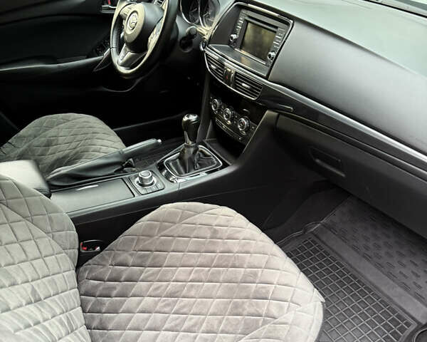 Синий Мазда 6, объемом двигателя 2.19 л и пробегом 251 тыс. км за 11500 $, фото 2 на Automoto.ua