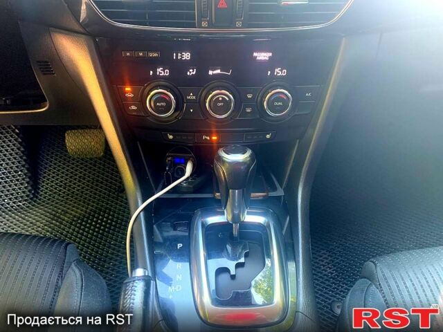 Синий Мазда 6, объемом двигателя 2.2 л и пробегом 208 тыс. км за 12300 $, фото 7 на Automoto.ua