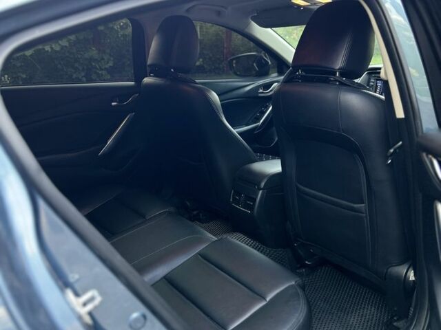 Синій Мазда 6, об'ємом двигуна 2.5 л та пробігом 200 тис. км за 10000 $, фото 12 на Automoto.ua