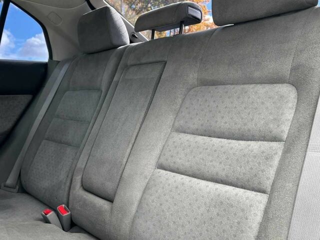 Синий Мазда 6, объемом двигателя 1.8 л и пробегом 199 тыс. км за 4400 $, фото 22 на Automoto.ua