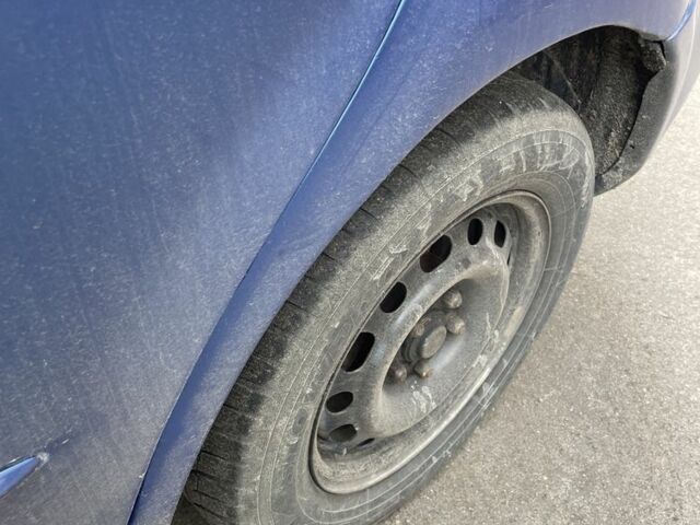 Синій Мазда 6, об'ємом двигуна 2 л та пробігом 325 тис. км за 2850 $, фото 9 на Automoto.ua