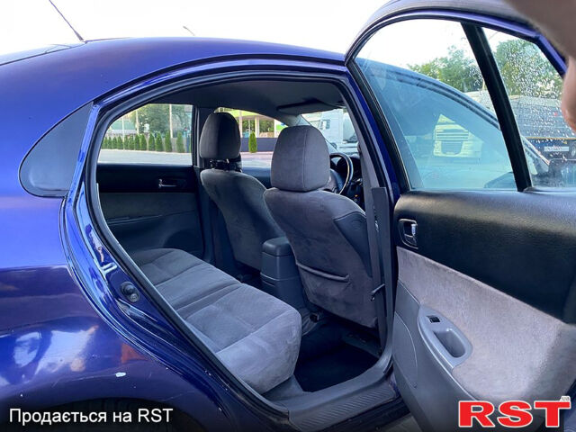 Синий Мазда 6, объемом двигателя 2 л и пробегом 223 тыс. км за 2150 $, фото 12 на Automoto.ua