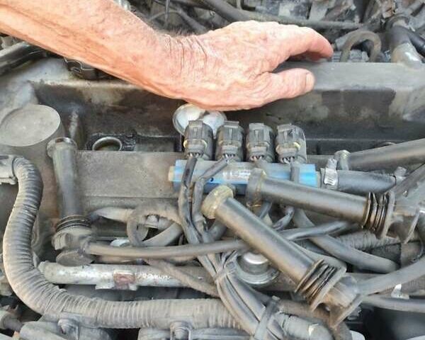 Синий Мазда 6, объемом двигателя 2 л и пробегом 257 тыс. км за 3300 $, фото 24 на Automoto.ua