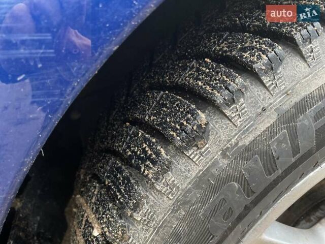 Синий Мазда 6, объемом двигателя 2 л и пробегом 250 тыс. км за 2950 $, фото 2 на Automoto.ua