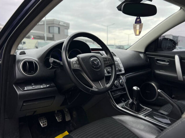 Синий Мазда 6, объемом двигателя 2.5 л и пробегом 248 тыс. км за 8000 $, фото 9 на Automoto.ua