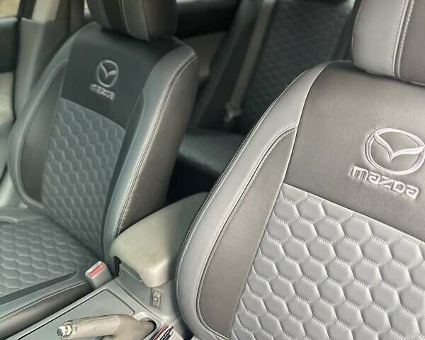 Зеленый Мазда 6, объемом двигателя 2 л и пробегом 375 тыс. км за 4500 $, фото 5 на Automoto.ua