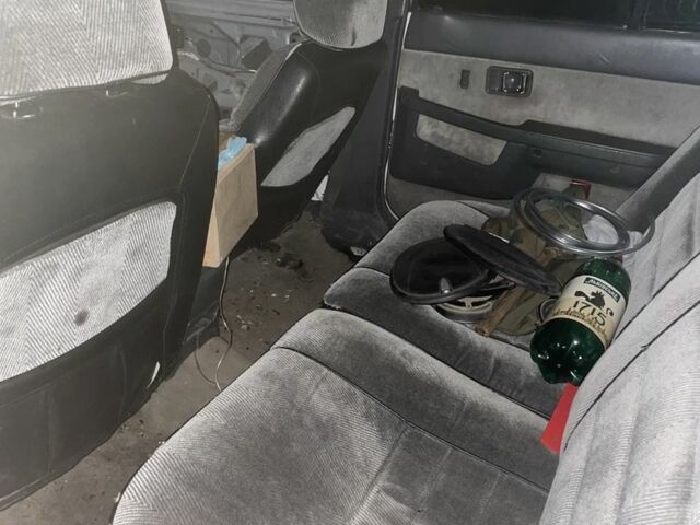 Білий Мазда 626, об'ємом двигуна 2 л та пробігом 320 тис. км за 359 $, фото 5 на Automoto.ua