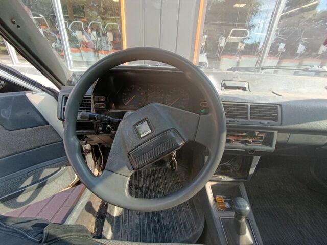 Белый Мазда 626, объемом двигателя 0 л и пробегом 400 тыс. км за 309 $, фото 6 на Automoto.ua