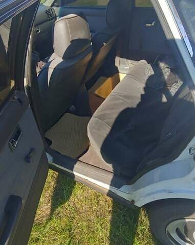 Білий Мазда 626, об'ємом двигуна 2 л та пробігом 340 тис. км за 1000 $, фото 2 на Automoto.ua