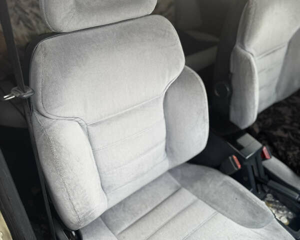 Белый Мазда 626, объемом двигателя 1.6 л и пробегом 380 тыс. км за 1300 $, фото 16 на Automoto.ua