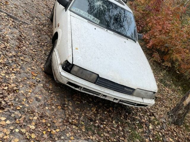 Белый Мазда 626, объемом двигателя 2 л и пробегом 265 тыс. км за 450 $, фото 2 на Automoto.ua